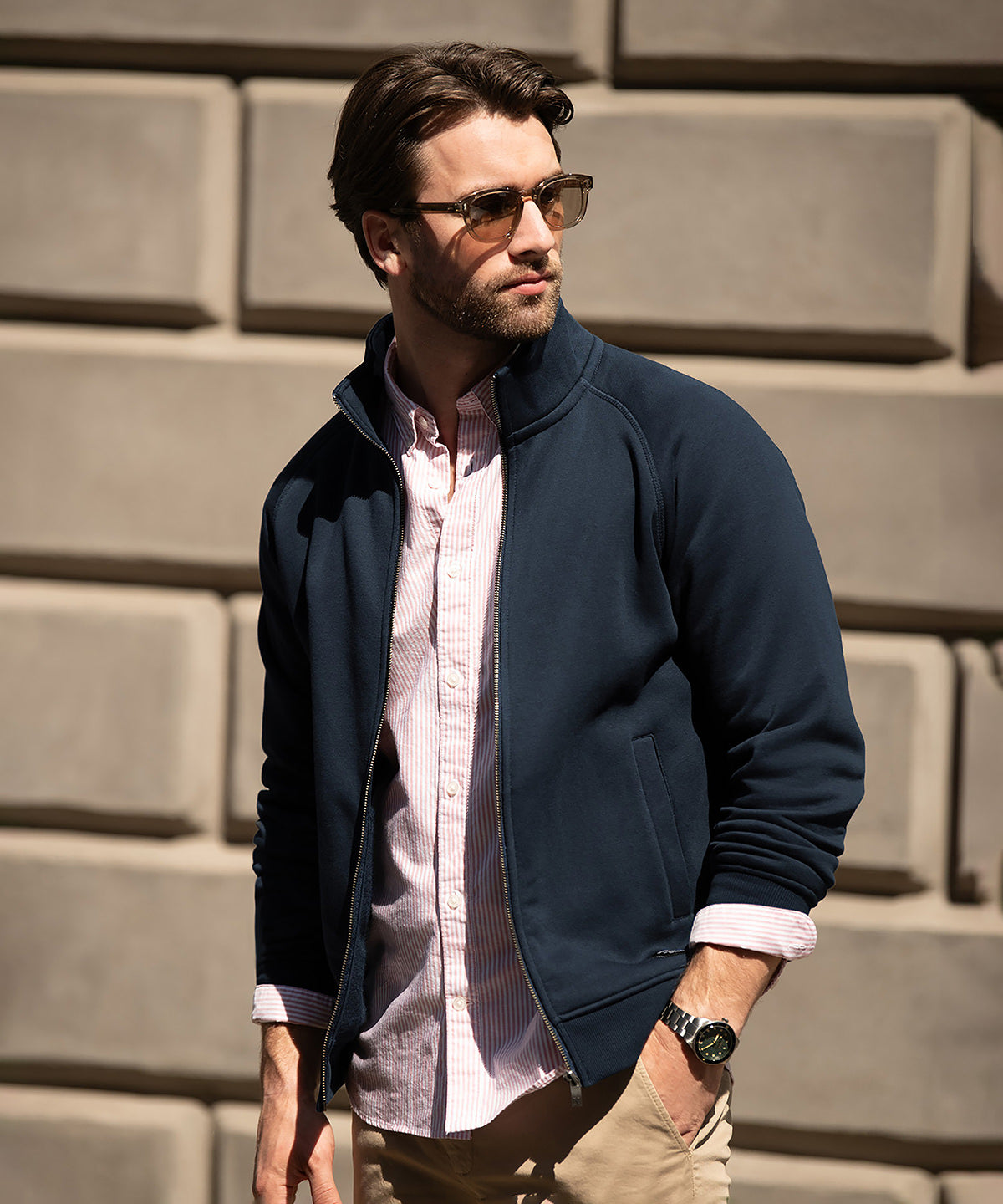 Cambridge – fashionable trainer 