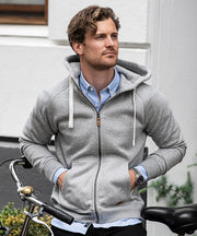 Williamsburg - fashionable hooded sweatshirt
