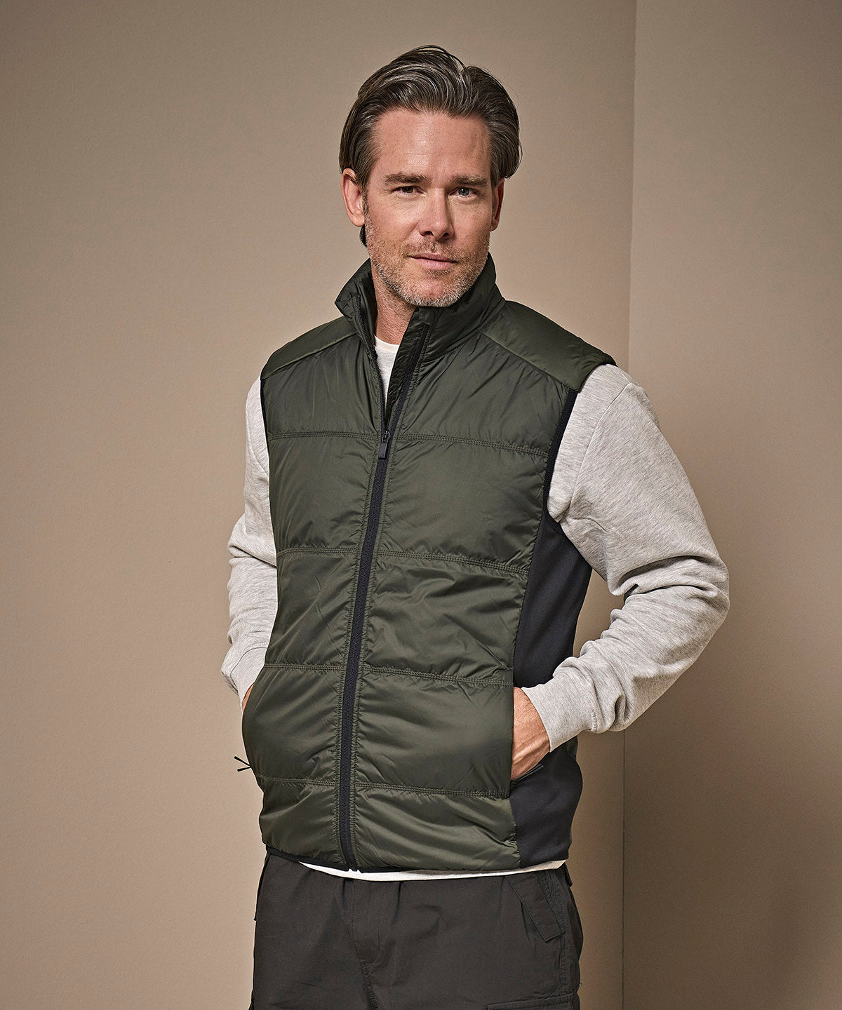 Hybrid-stretch bodywarmer (9114)